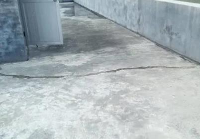 汤原楼顶漏水维修公司分享下如何解决卫生间隐蔽部位漏水的问题?